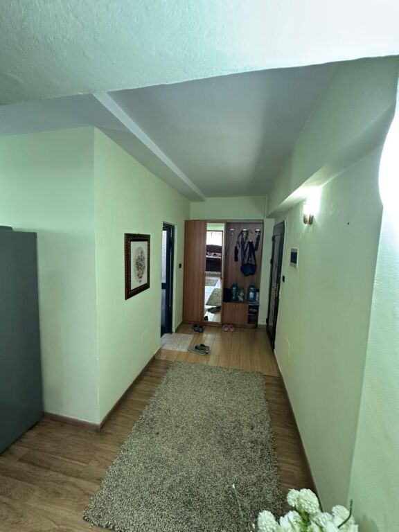 JEPETME QERA APARTAMENT 1+1 PRANE BLUESTAR CENTER, DURRES