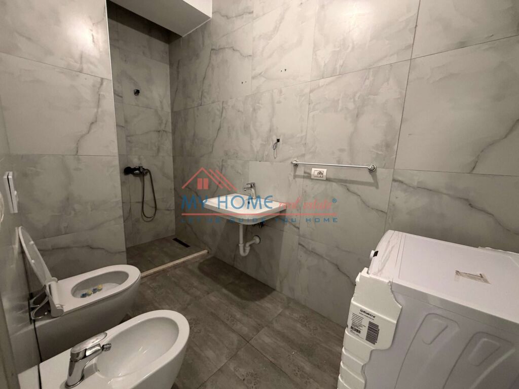 Appartamento 1+1 in Affitto Ali Demi Tirane