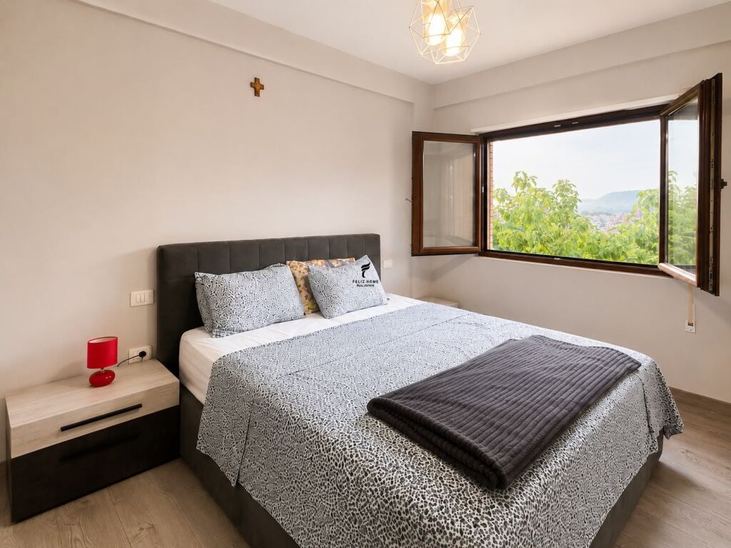 SHITET APARTAMENT 2+1 KOPSHTI BOTANIK 180.000 EURO FH-79855