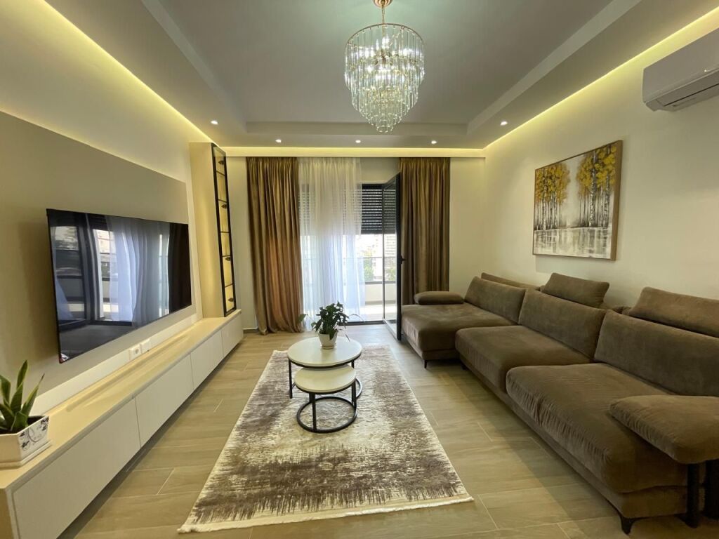 Luxe Apartament 2+1 for rent in Vlore