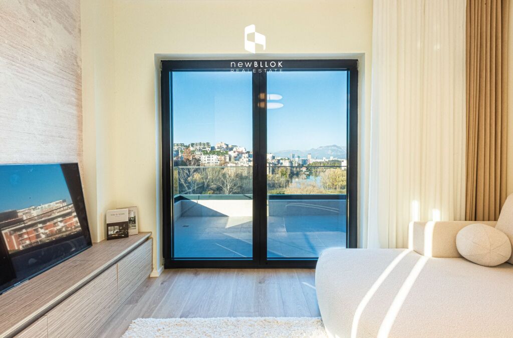 💥 FOR RENT: Luxury 1+1 Penthouse | 2025 Building – Over €50K Investment &amp; Front Panoramic View (📍DRY LAKE - RADISSON) €950/Month ✨️