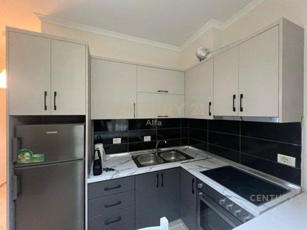Affittasi appartamento 2+1 a Kodra e Diellit! 500 € /Mese