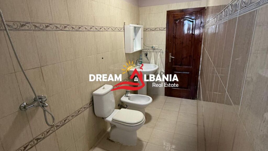Appartamento 2+1 in affitto in Via Elbasan vicino alla Moschea dei Tabakeve (ID 4229509)