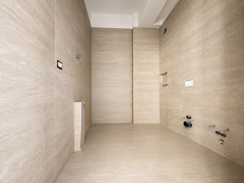 Shitet Apartament 3+1, 140 m² tek Square 21, Tiranë