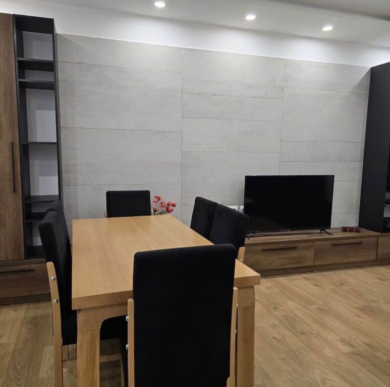 🏡 Appartamento 2+1+2 in Affitto – Tirana e Re (vicino al Bar White) ✨