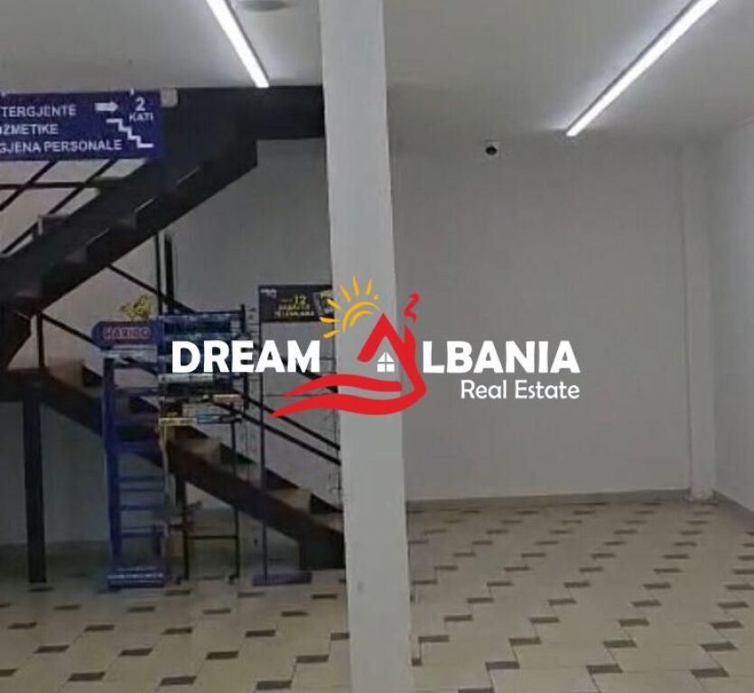 Jepet dyqan dyblex me qera ne rrugen Islam Alla, Tirane (ID 42711089)