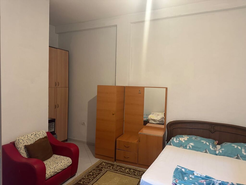 Apartament me qera 1+1 - 📍Selvia, prane supermaket Xhangolli- 400 mije leke