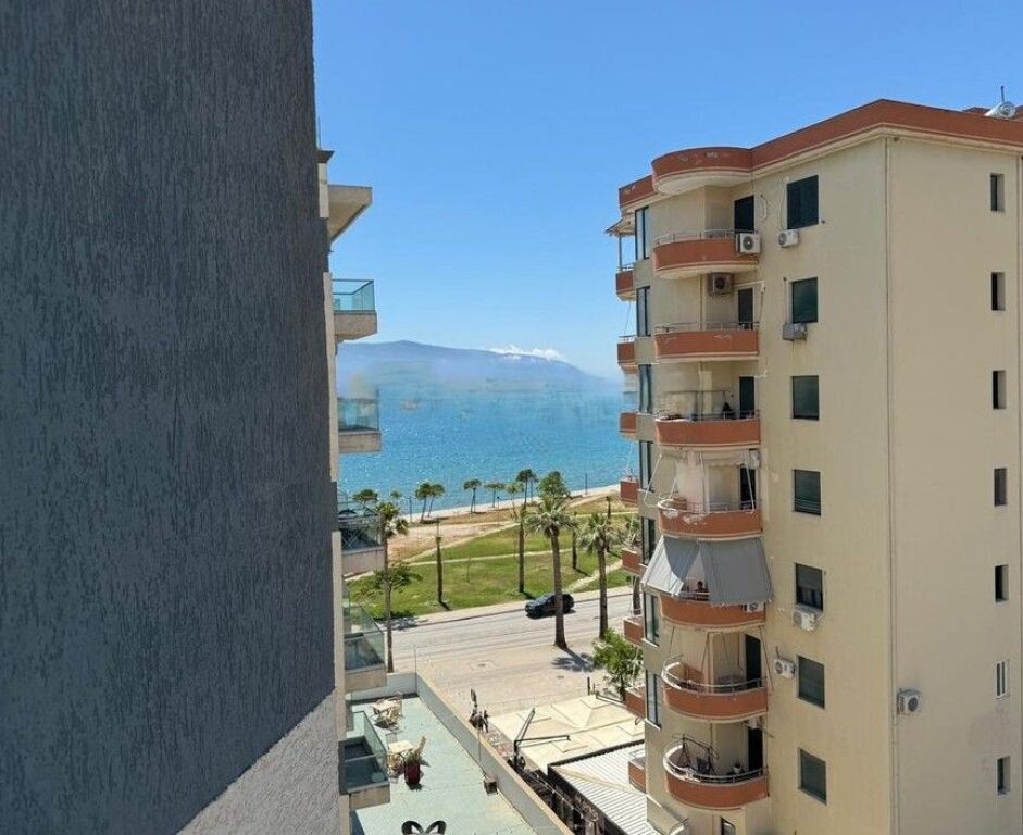 APARTAMENT 2+1+2 PER SHITJE,PRANE KONSULLATES ITALIANE ,LUNGOMARE!