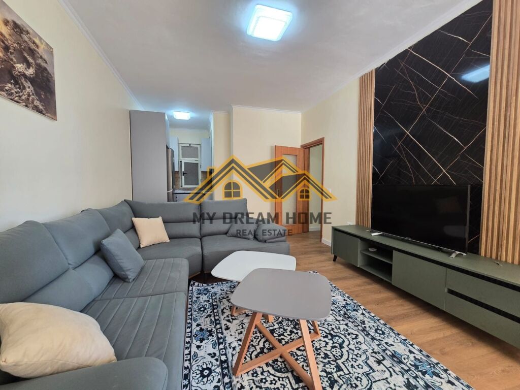 SHITET APARTAMENT 2+1 PLAZH ILIRIA DURRES