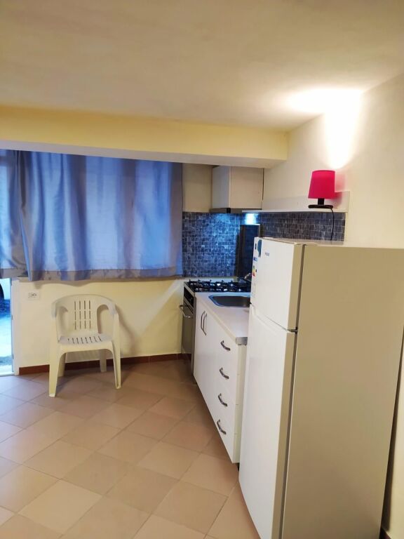 Qera | Garsoniere | Qendra Shëndetësore Qytet Studenti | 250 €/muaj