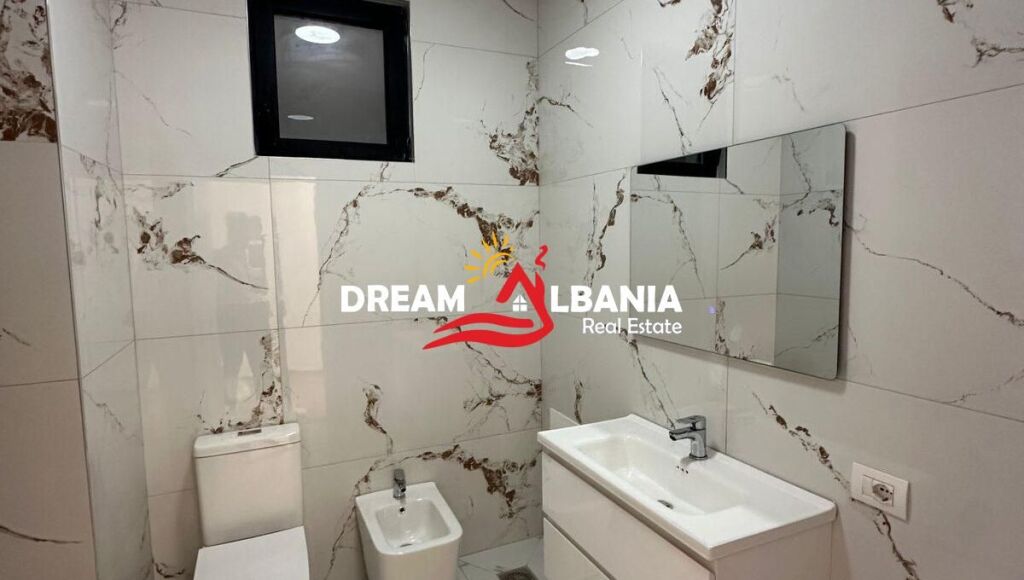 Shitet Apartament 2+1 – Tek Liqeni i Thatë, pranë Kenwood Store (4129573)