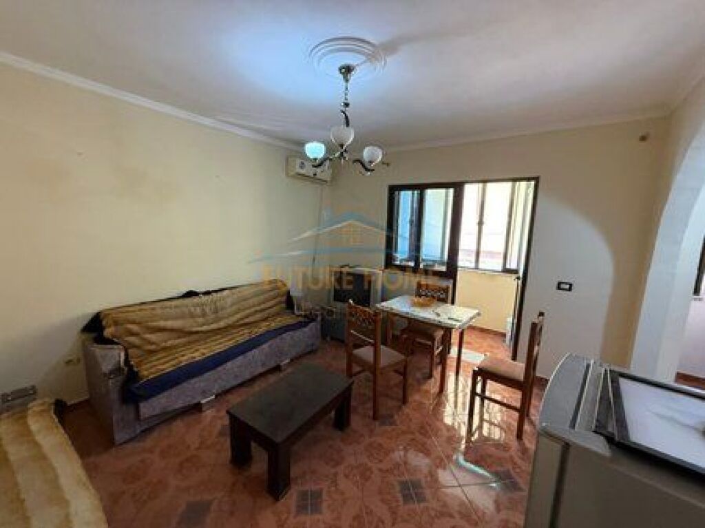 Shitet Apartament 2+1, Laprakë,Tiranë
