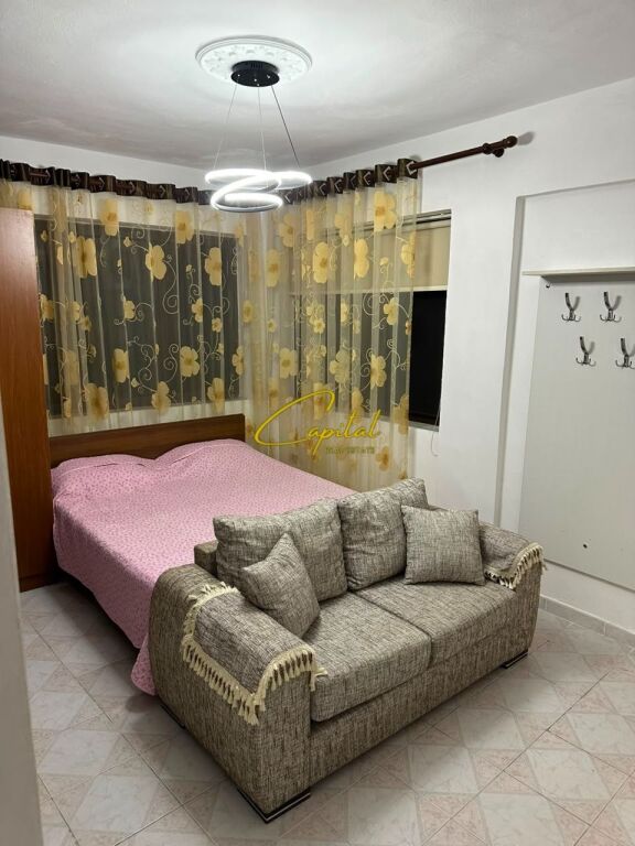 GARSONIERE ME QIRA 45 M2 KOMUNA E PARISIT 400 EURO