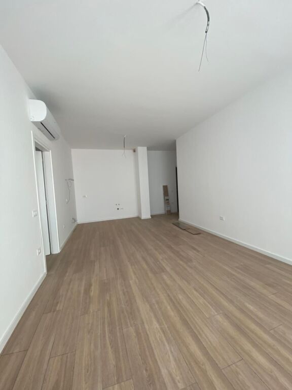 🏢 AFFITTASI – UFFICIO 📍 Comune di Parigi, vicino al Complesso KIKA 2