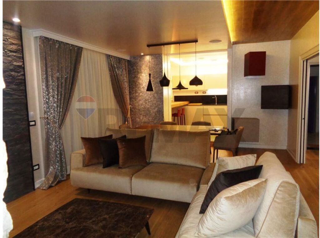 SHITET SUPER APARTAMENT 3+1 TEK KODRA E DIELLIT 2