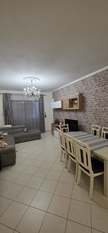 Shitet Apartament 2+1 yzberish