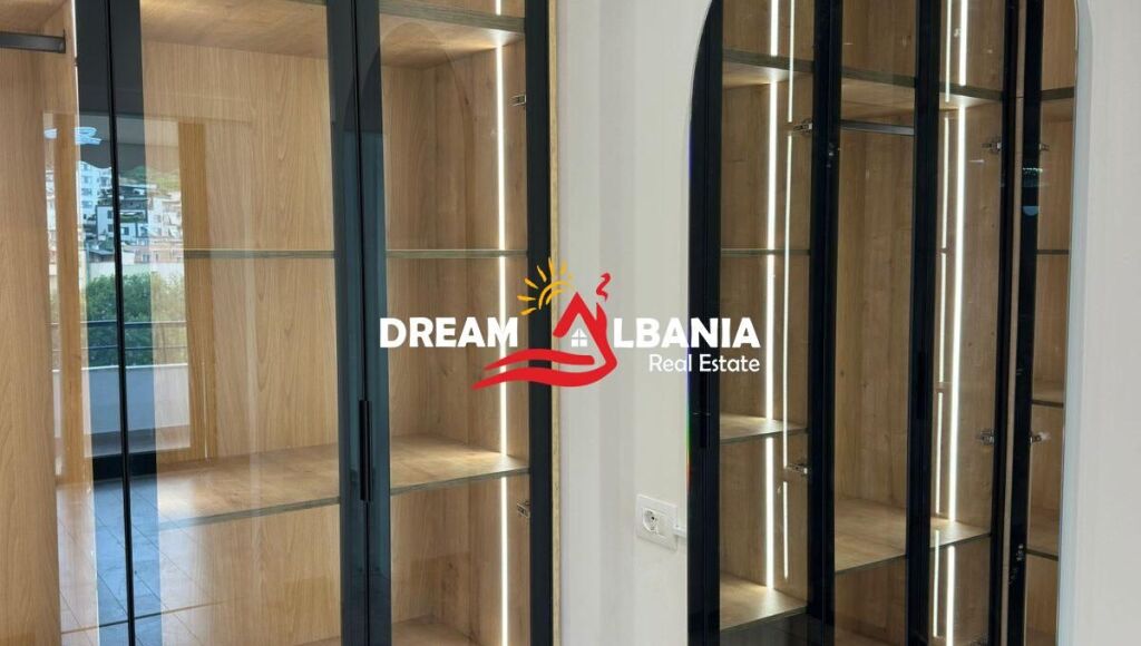 Shitet Apartament 2+1 – Tek Liqeni i Thatë, pranë Kenwood Store (4129573)