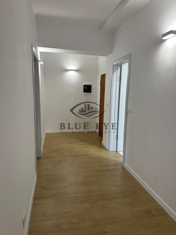 Apartament 2+1+2 për Shitje pranë Markatës