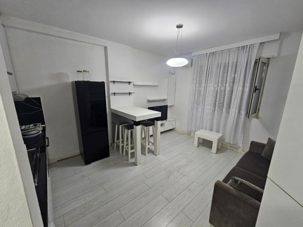 Qera | Garsoniere | Kodra e Diellit | 350 €/muaj