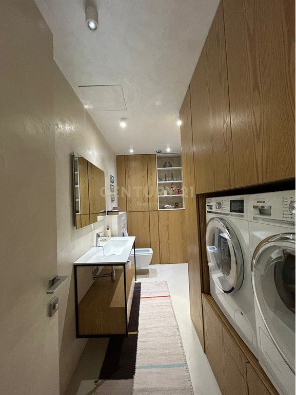 UNIQUE PENTHOUSE FOR SALE IN THE HEART OF THE FORMER BLOCK Exclusive Penthouse – A New Standard of Luxury Living!