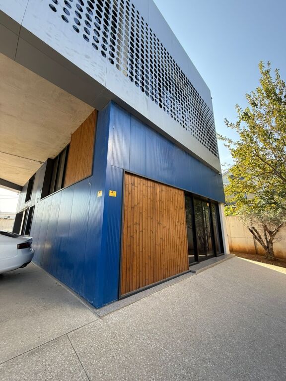 🏢 Business Building for Rent – Tirana–Durres Highway (near Customs)