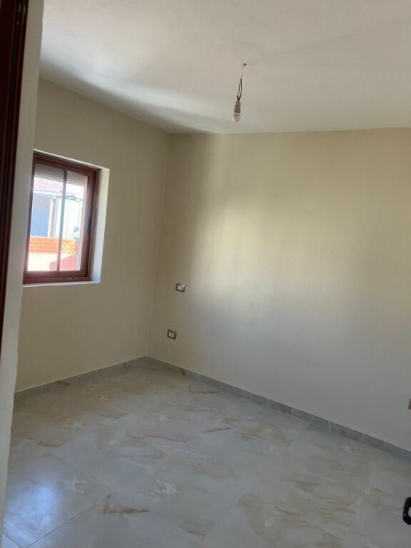 Appartamento 1+1 in Affitto – Vicino al Museo, Durrës