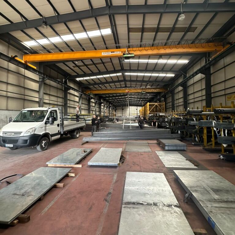 🏭✨ CAPANNONE INDUSTRIALE IN VENDITA 4.214 m² – VORË ✨🏭