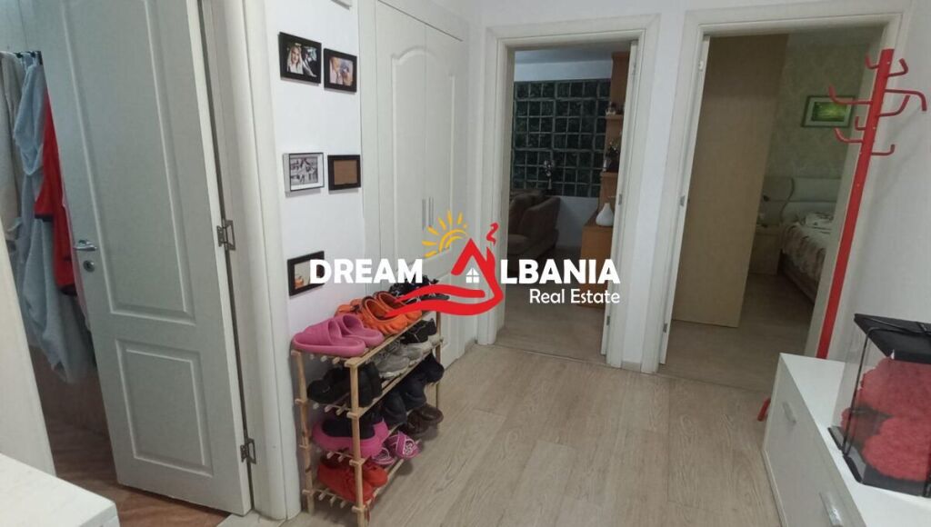 Shitet apartament 2+1 ne zonen e Xhamllikut prane Shkolles Niket Dardani (ID 4129574)