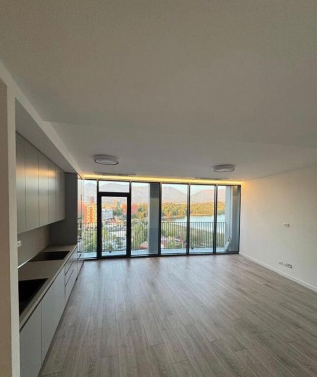 UFFICIO 2+1 IN AFFITTO PRESSO LA RESIDENZA LAKEVIEW LAGO