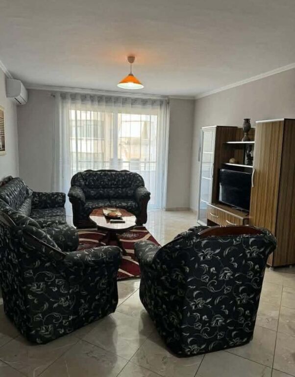 Apartament 1+1 me qera Lulishtja Stacioni Trenit Durres