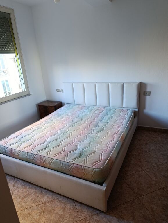 Affitto | Apartament 2 + 1 | 21 Dhjetori | 600 €/mese