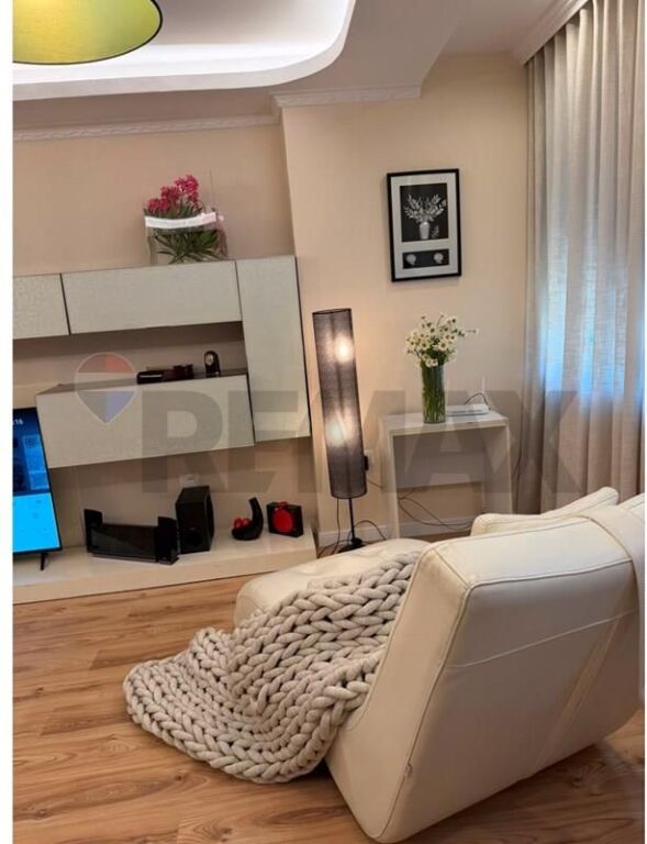 APARTAMENT 2+1+2 KOMUNA E PARISIT