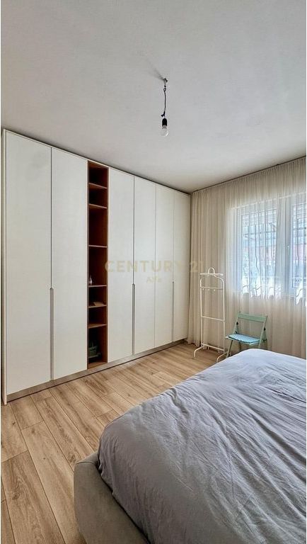 In vendita piano villa 2+1 con ingresso indipendente e cortile privato, Misto Mame!