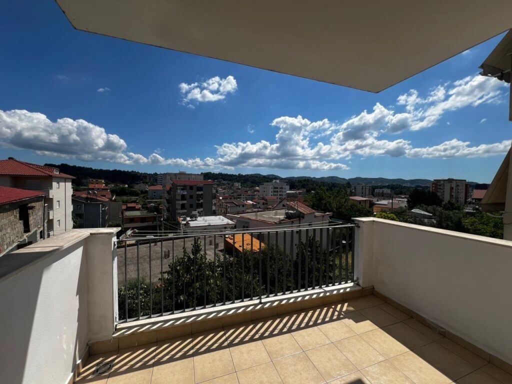 Jepet me qira apartamet 2+1 tek Qytet Studenti