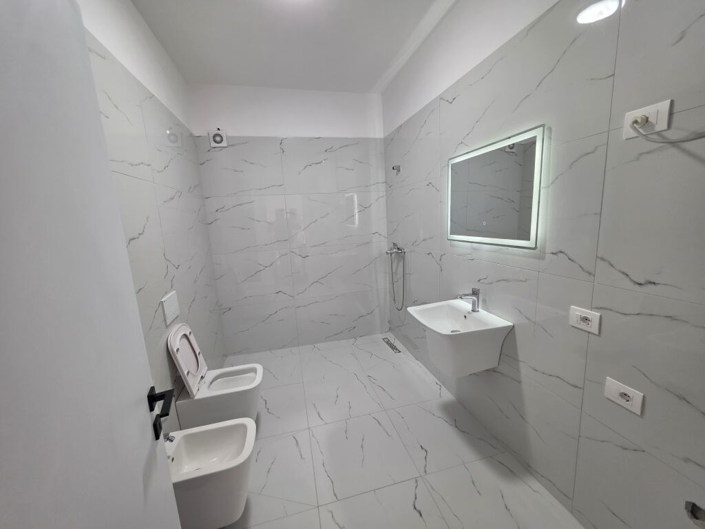 Kamëz Near the Olive Roundabout Apartment 1+1 For Rent