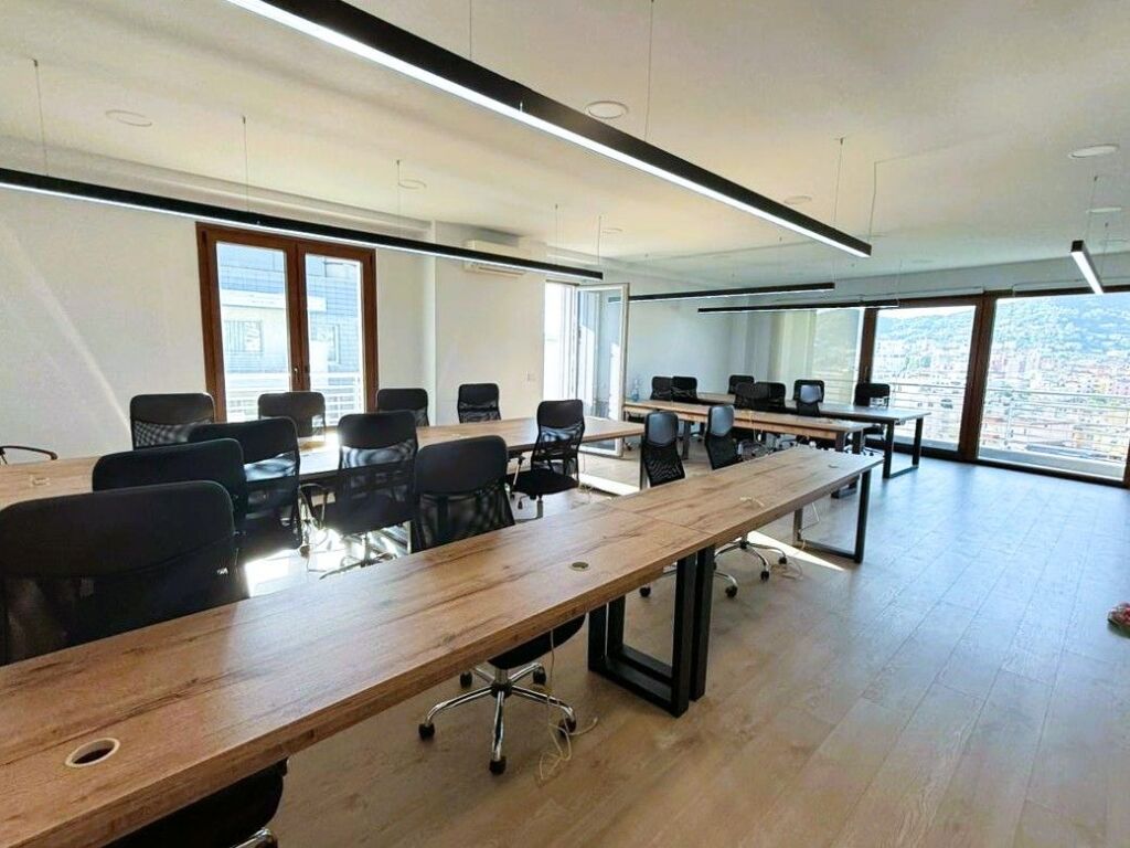 🏢 **Spazio Ufficio in Affitto – Delijorgji**
