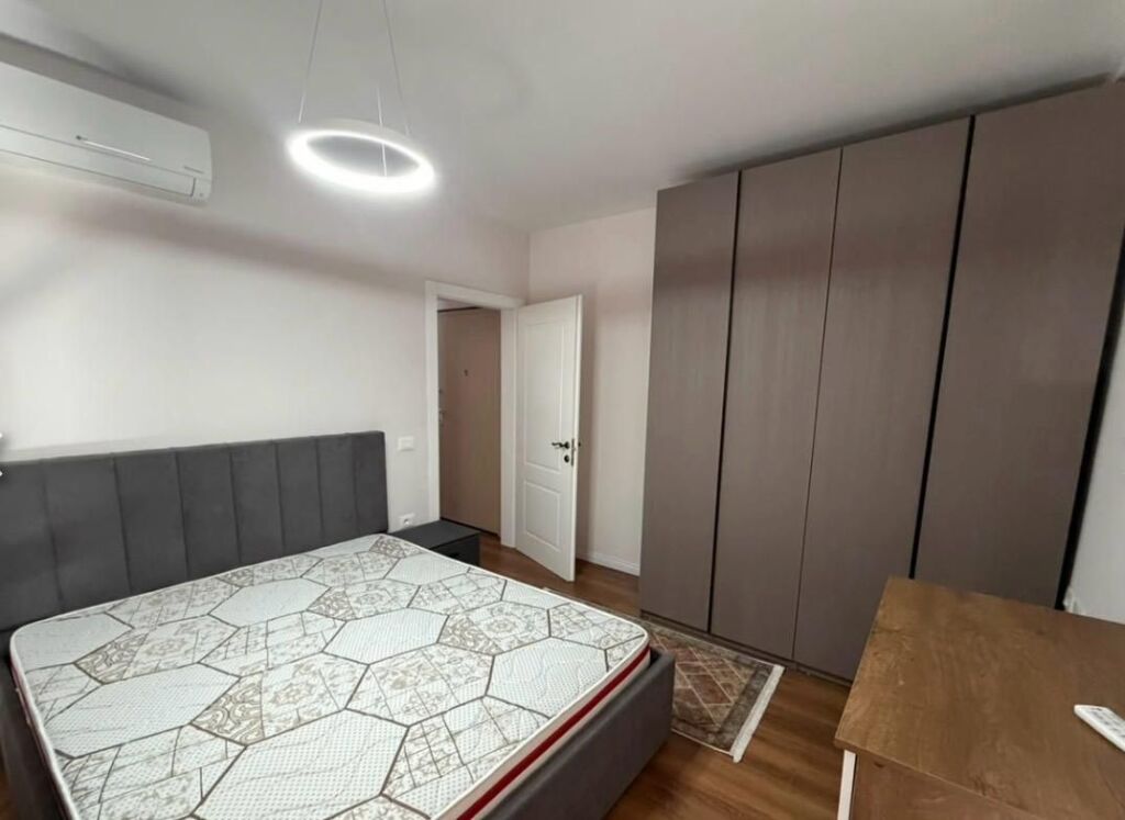 Appartamento in affitto 2+1 - 📍Via Barrikadave, vicino al busto di Vojo Kushi - 750 Euro