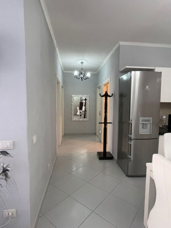 🏡 **JEPET ME QERA APARTAMENT 2+1 PRANË KAZAZIT**