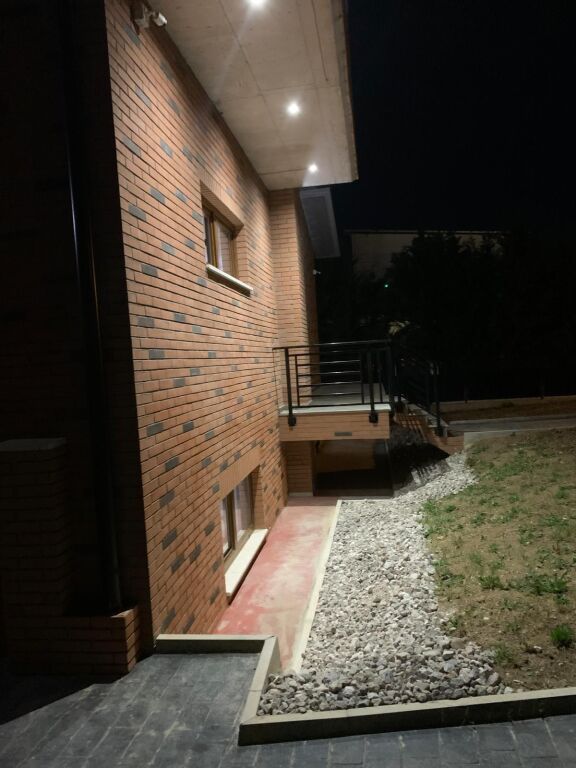 Affitto | Vilë 10 + 1 | TEG – Tirana East Gate | 3000 €/mese