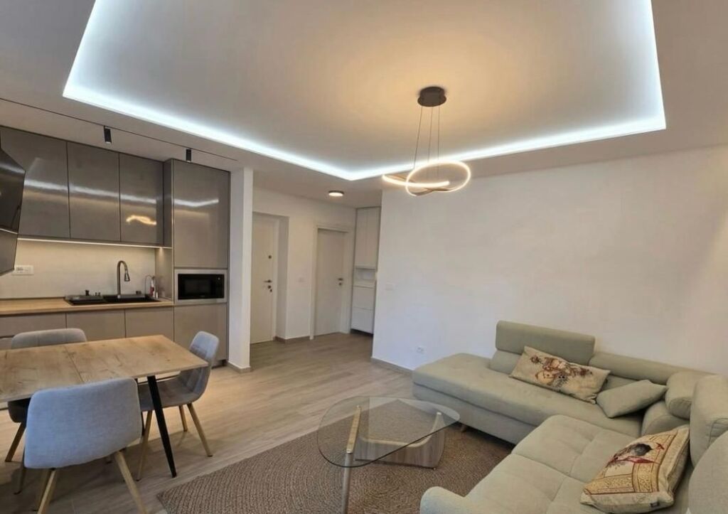 Appartamento 2+1 in vendita📌Brryl, sulla strada principale - Prezzo 189 milioni di leke
