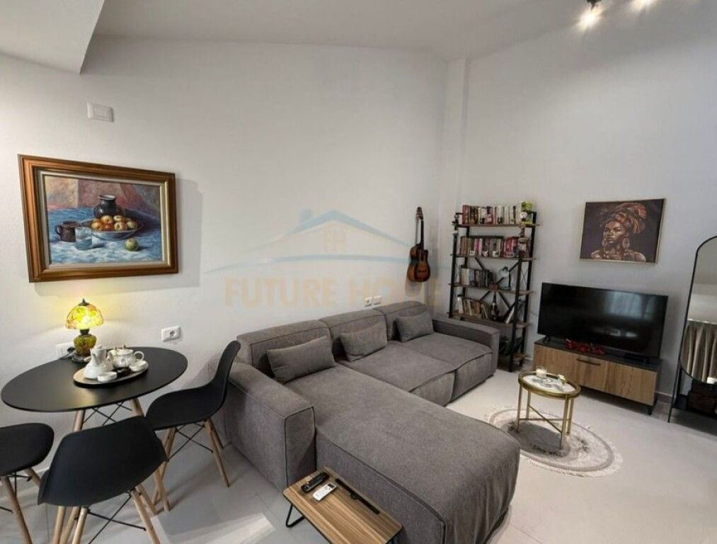 Shitet, Apartament 1+1, Rezidenca Jaho, Fresku, Tirane.