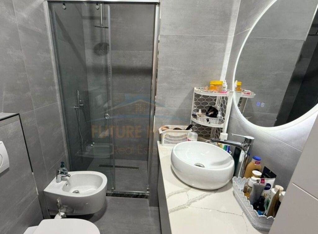 Shitet, Apartament 1+1, Rezidenca Jaho, Fresku, Tirane.