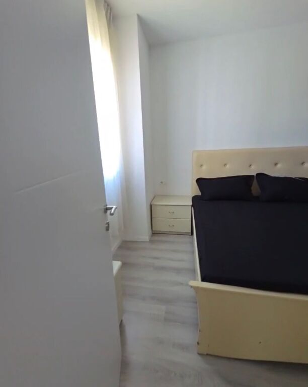 In affitto 1+1+ parcheggio E88 Laprake 550 mila leke