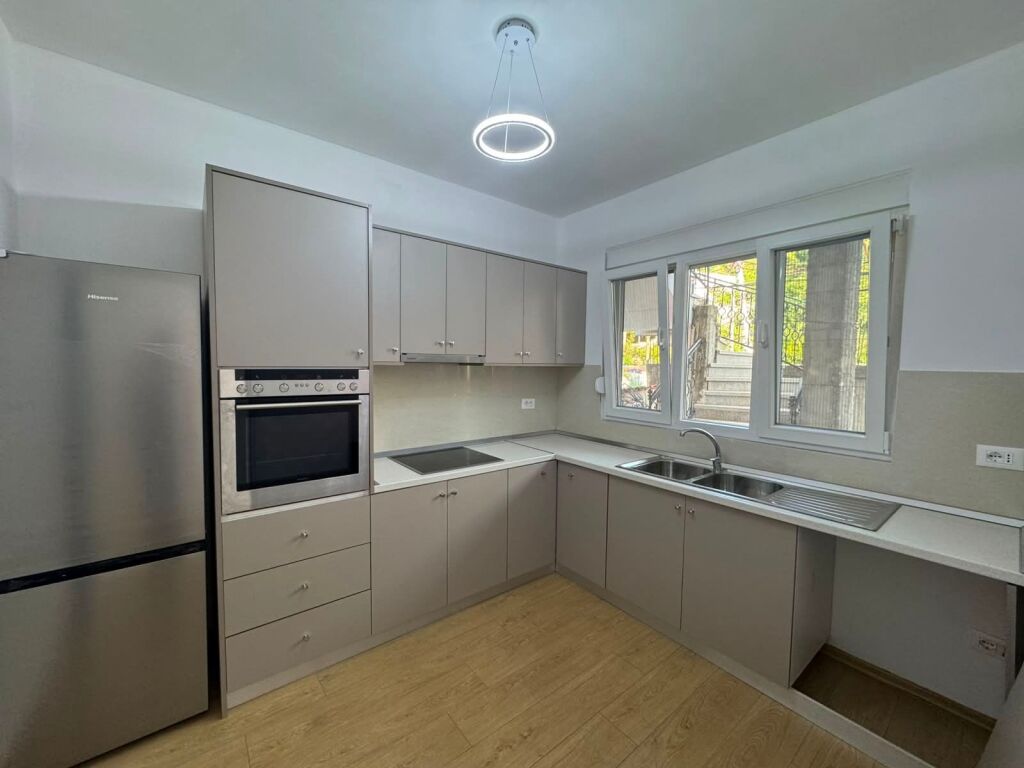 Apartament me Qera-Misto Mame