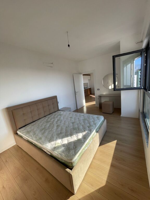 Apartament me qera 1+1- 📍Bulevardi Ri, kompleksi Ndregjoni- 550 mije leke