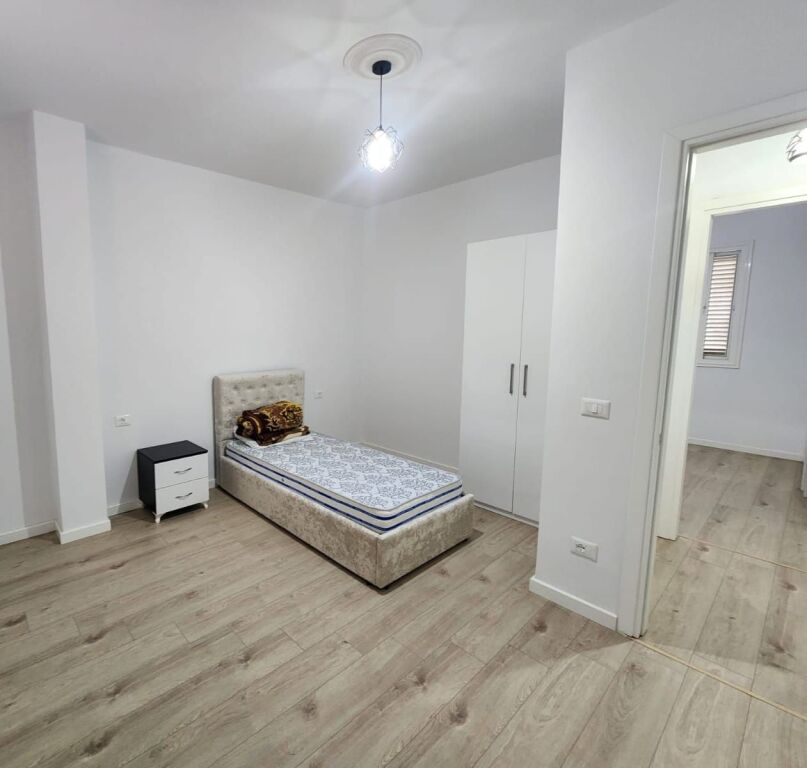 🏡 **JEPET ME QERA SUPER APARTAMENT 2+1 PRANË VALA PARKUT** ✨