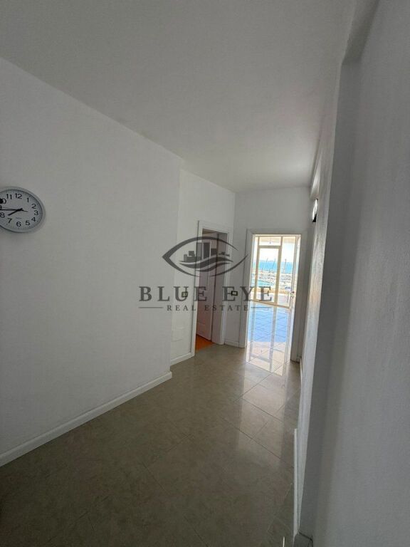 Apartament 3+1 me Qira në Rruga e re e Portit, Durrës