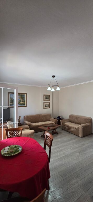 APARTMENT 2+1, BARRICADES STREET, ALSO AVAILABLE FOR AIRBNB!