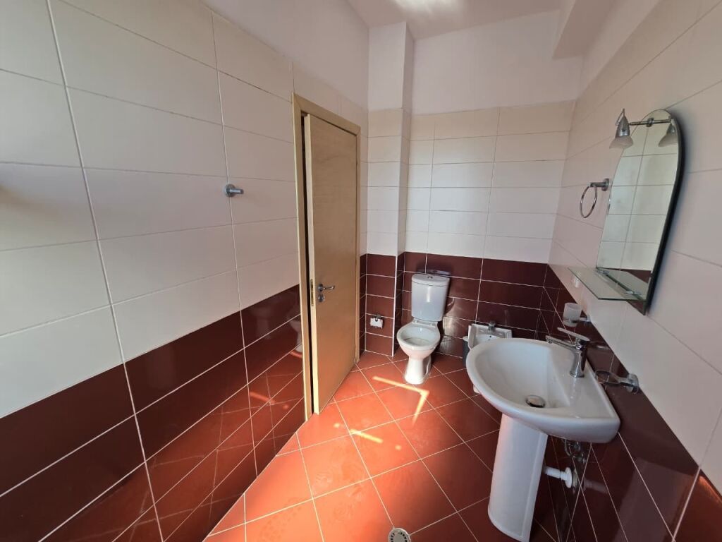 2+1/For rent📍Hotel marinaj near the Flour Factory 📌50,000 lek