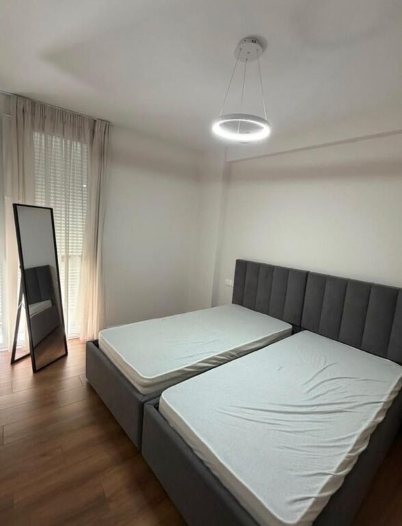 Appartamento in affitto 2+1 - 📍Via Barrikadave, vicino al busto di Vojo Kushi - 750 Euro